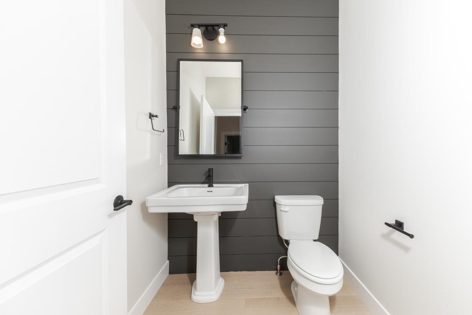 1009 Mount Carmel Road, Bloomington, IL 61705