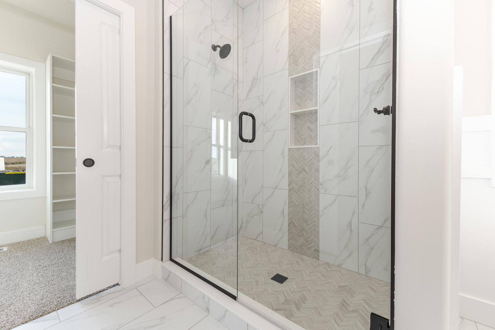 1009 Mount Carmel Road, Bloomington, IL 61705