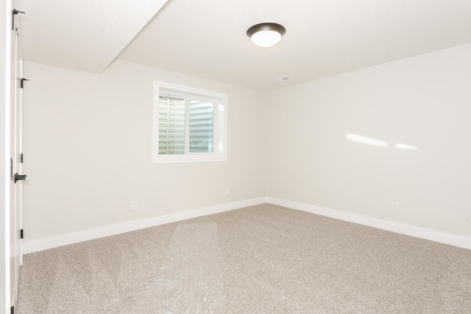 1009 Mount Carmel Road, Bloomington, IL 61705