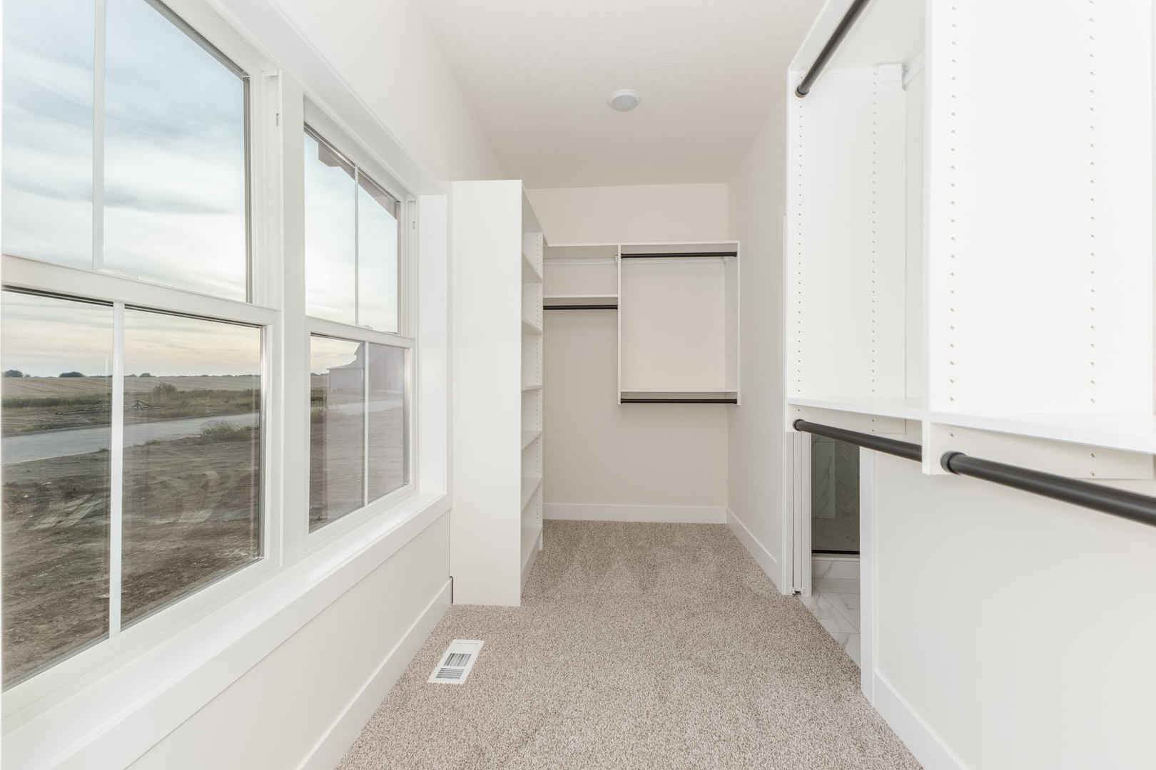 1009 Mount Carmel Road, Bloomington, IL 61705