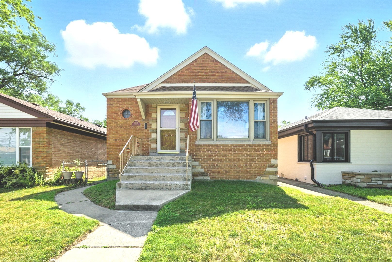 10105 S California Avenue, Chicago, IL 60655