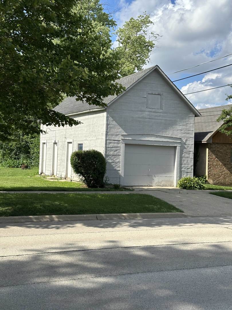 235 S Dunton Avenue, Arlington Heights, IL 60005