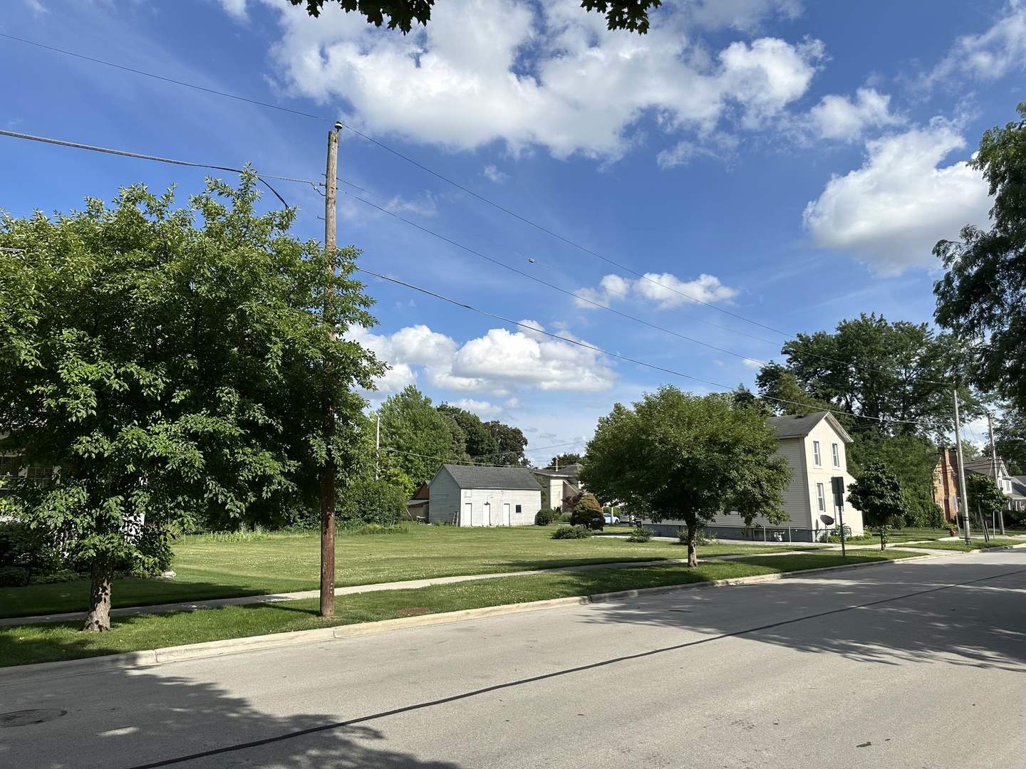 235 S Dunton Avenue, Arlington Heights, IL 60005