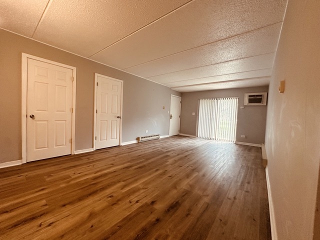 122 Klein Creek Court #A, Carol Stream, IL 60188