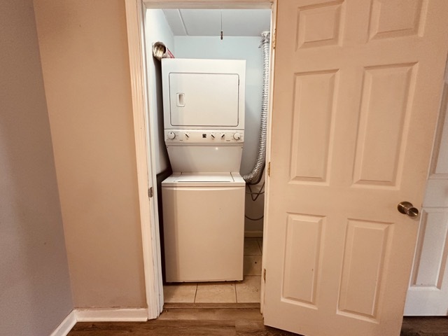 122 Klein Creek Court #A, Carol Stream, IL 60188