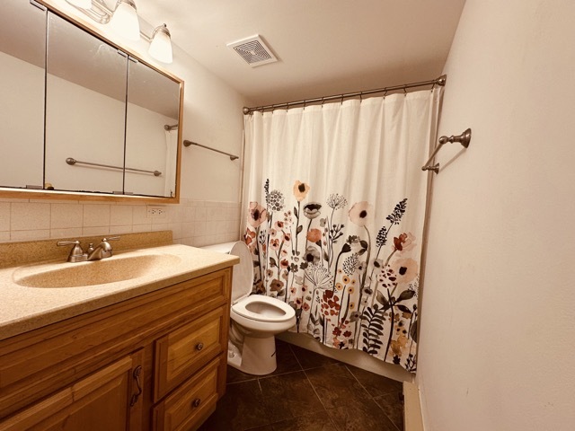 122 Klein Creek Court #A, Carol Stream, IL 60188