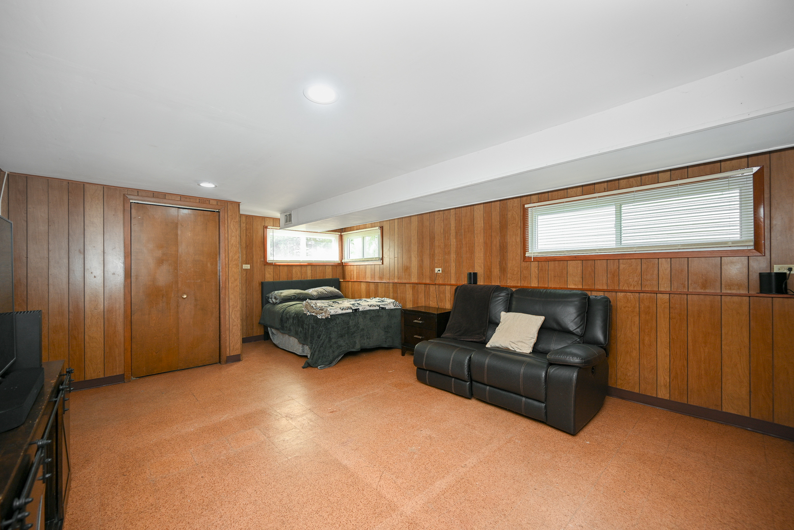 1331 Davine Drive, Glendale Heights, IL 60139