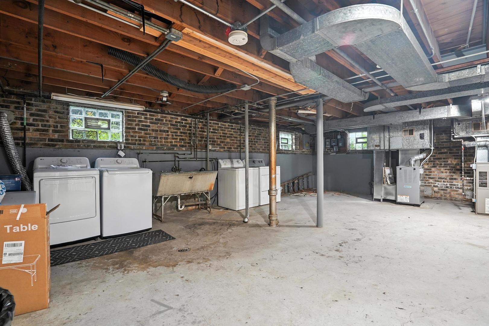 3608 Jackson Street #2E, Bellwood, IL 60104