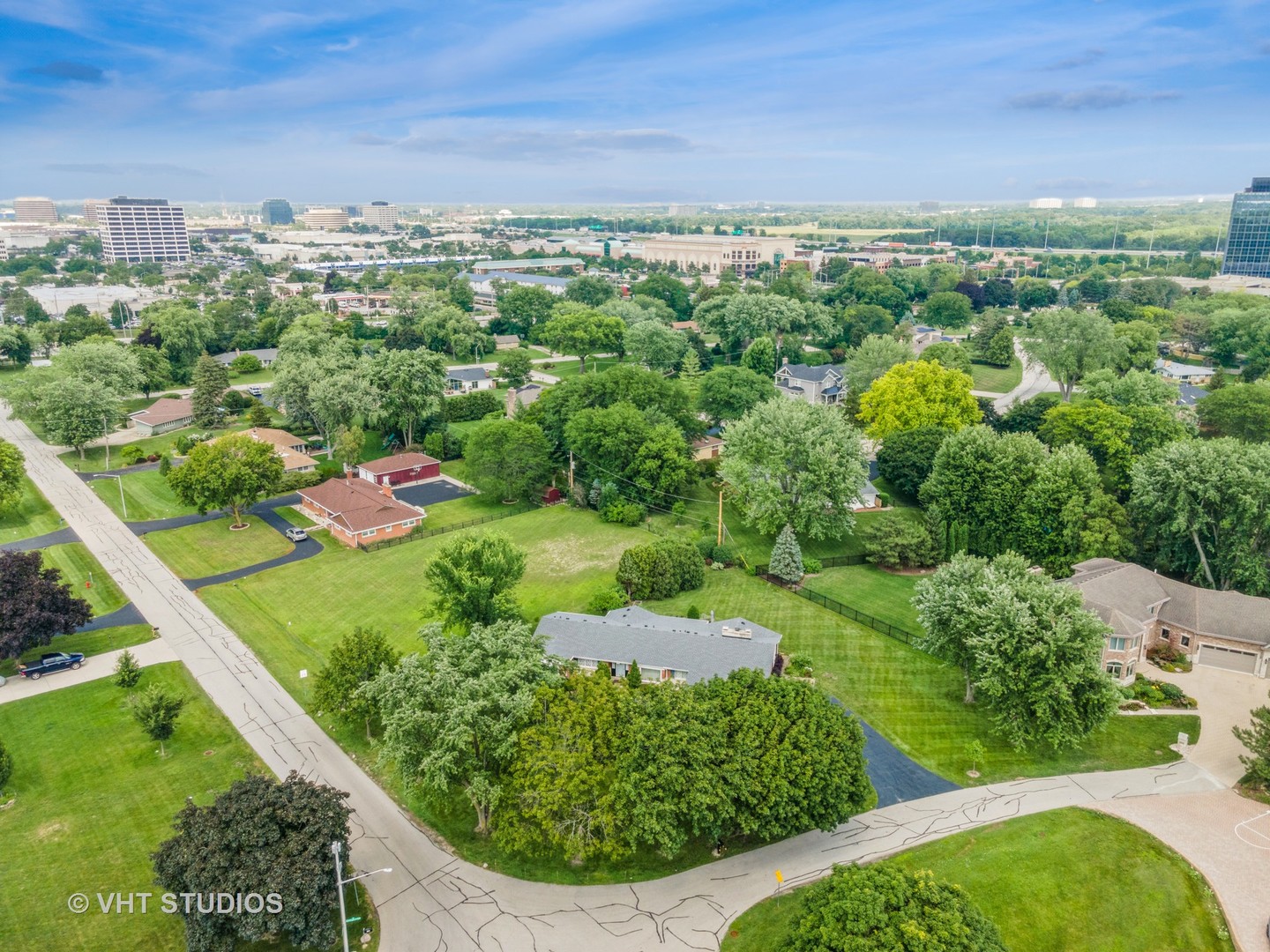 1527 Lexington Circle, Schaumburg, IL 60173