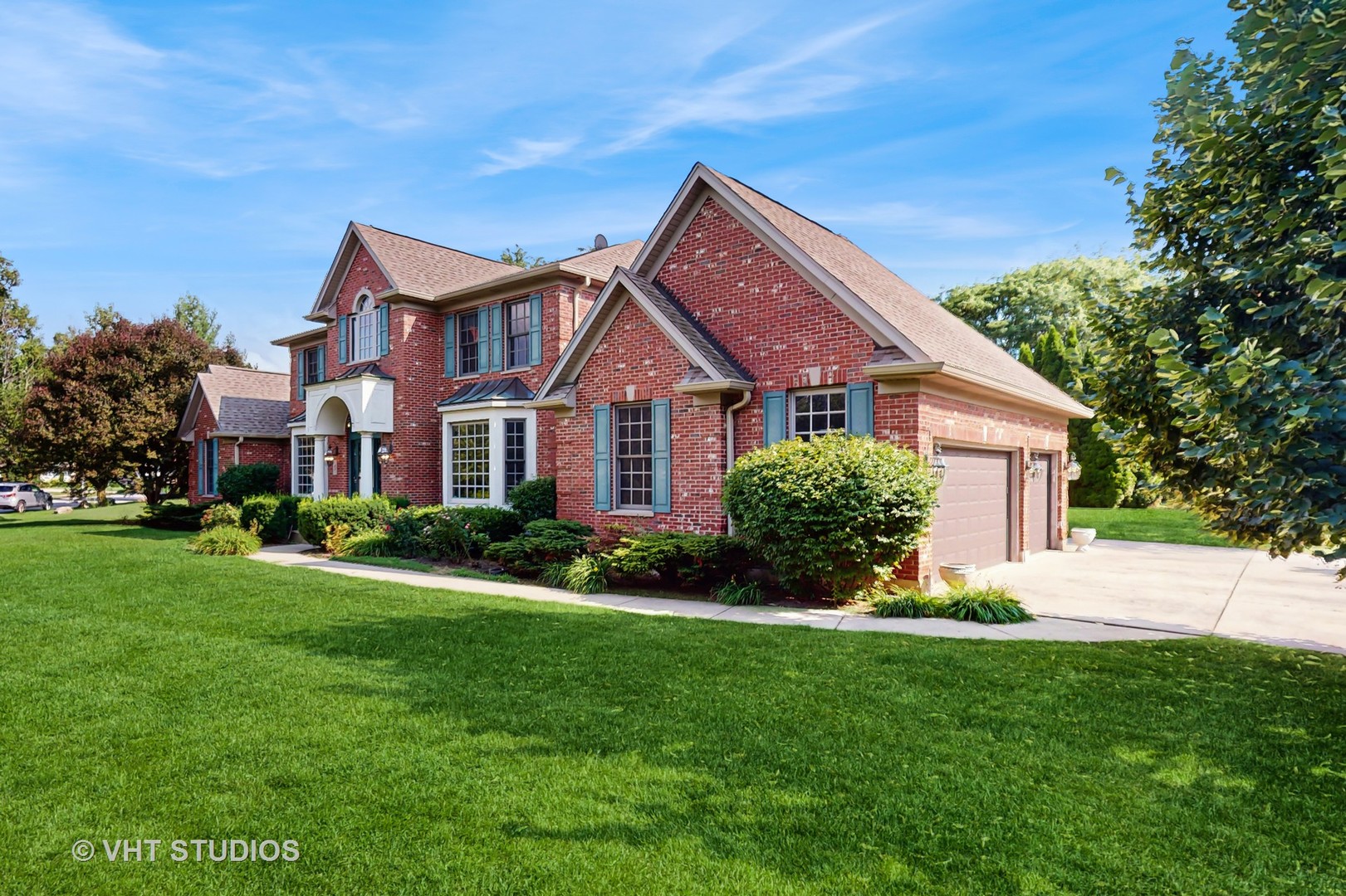 1527 Lexington Circle, Schaumburg, IL 60173