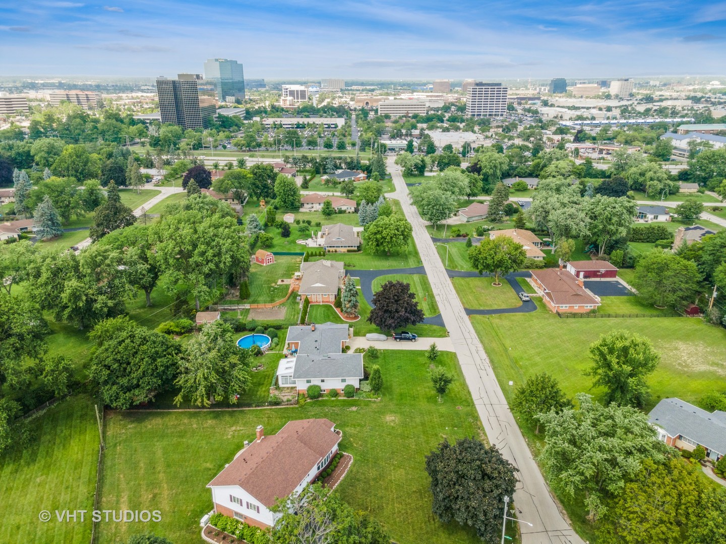 1527 Lexington Circle, Schaumburg, IL 60173