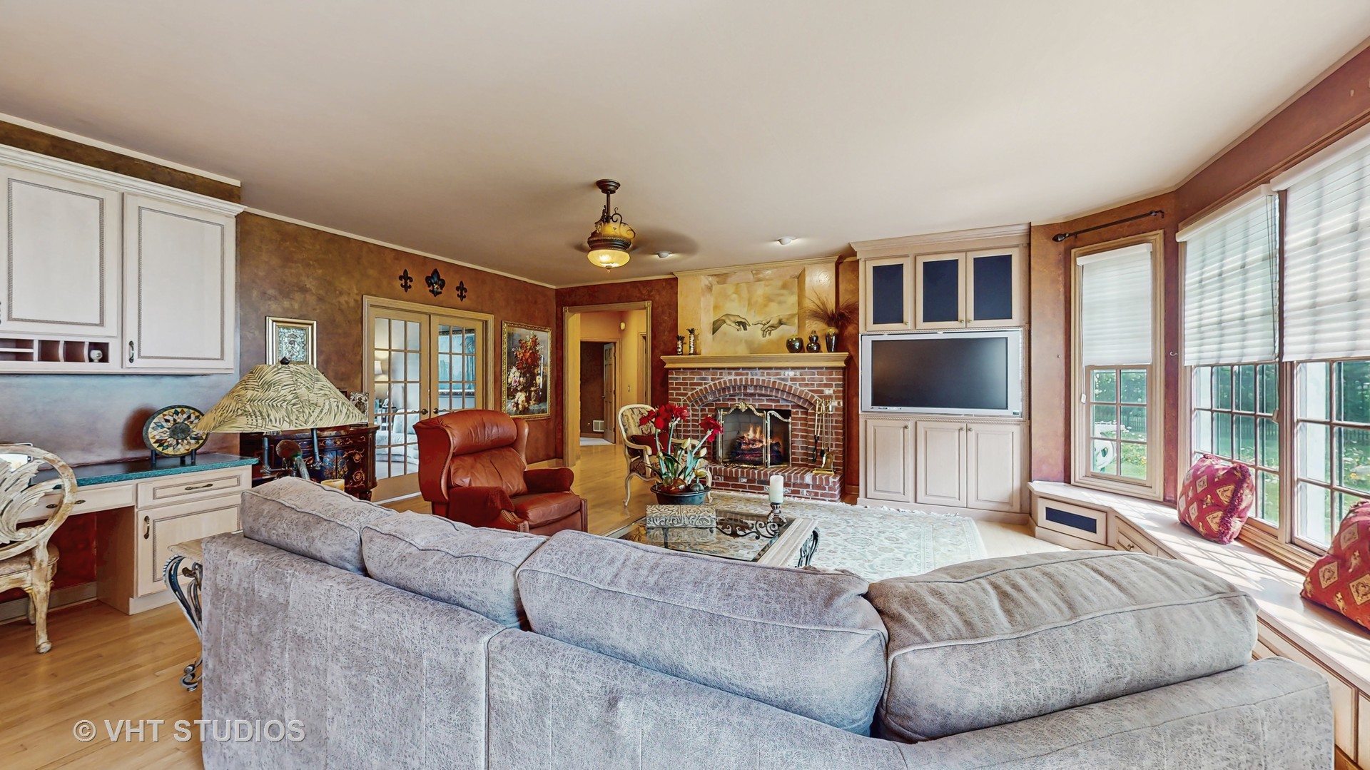 1527 Lexington Circle, Schaumburg, IL 60173