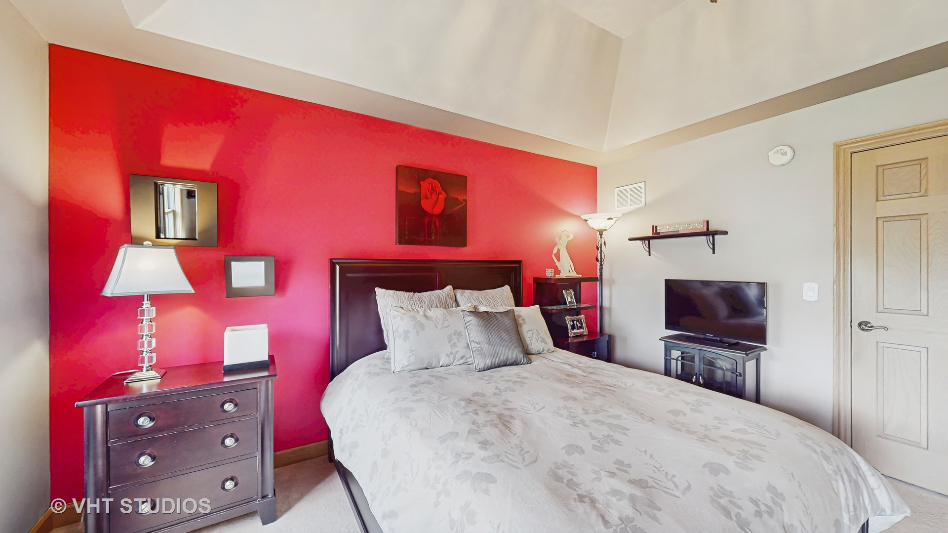 1527 Lexington Circle, Schaumburg, IL 60173