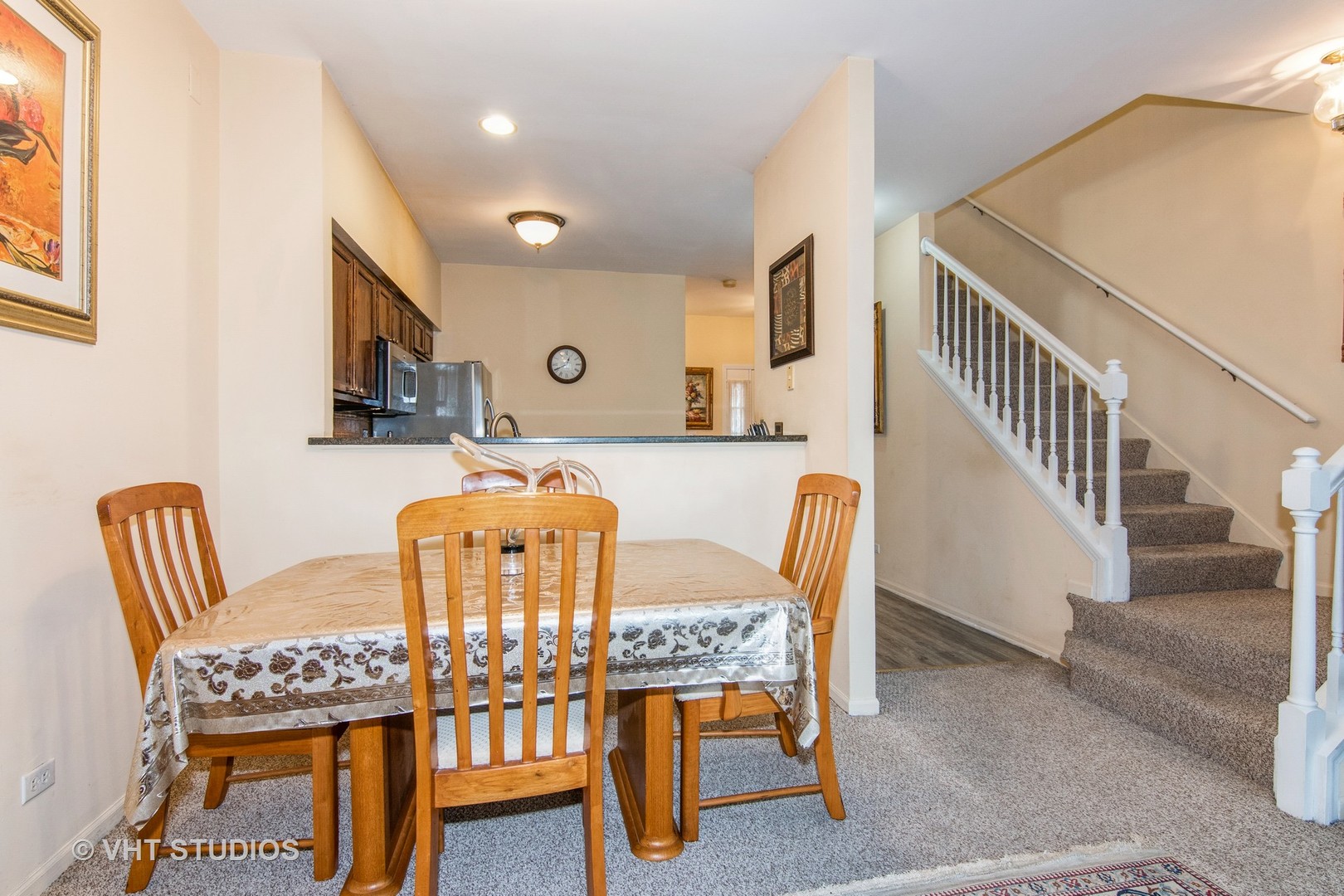 226 Sierra Pass Drive, Schaumburg, IL 60194