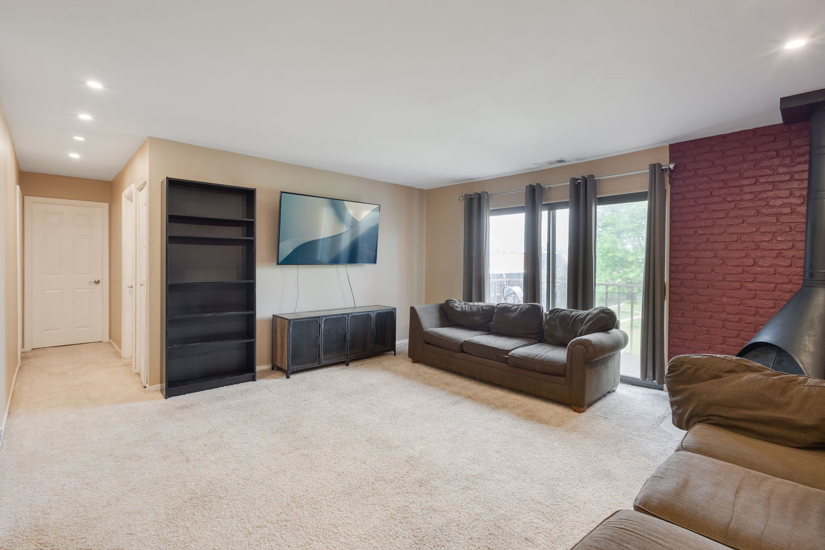 717 Tipperary Court #2B, Schaumburg, IL 60193