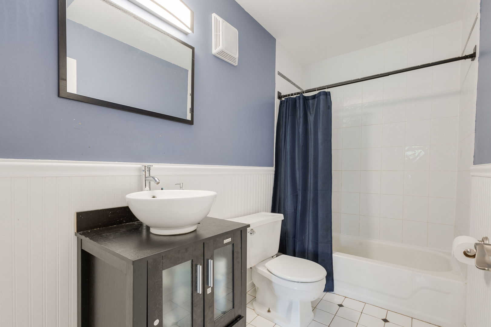 717 Tipperary Court #2B, Schaumburg, IL 60193