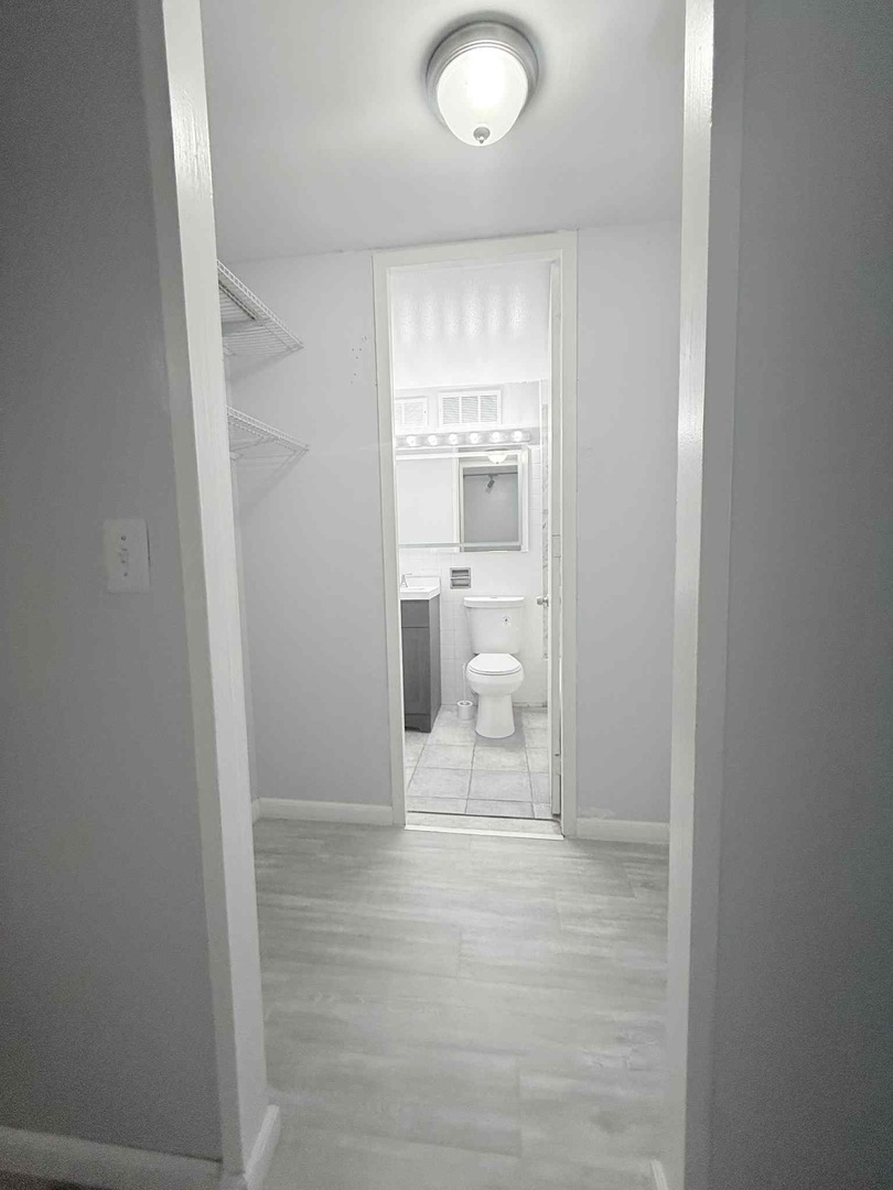 720 W Gordon Terrace #22R, Chicago, IL 60613