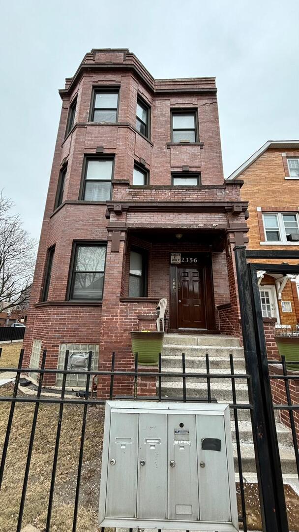 2356 S Lawndale Avenue, Chicago, IL 60623