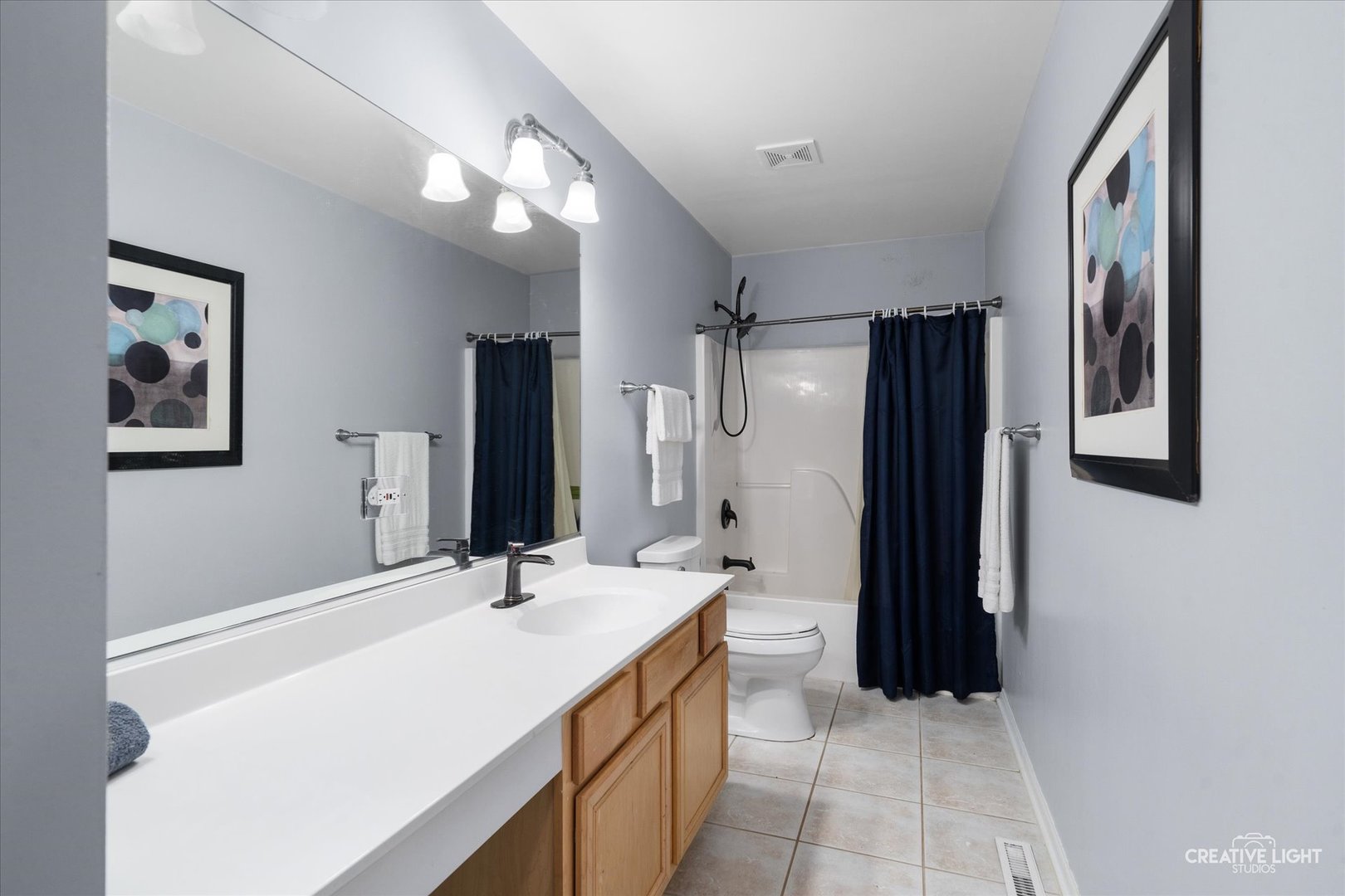 211 Cambridge Court, Oswego, IL 60543