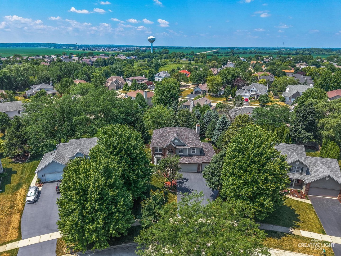 211 Cambridge Court, Oswego, IL 60543
