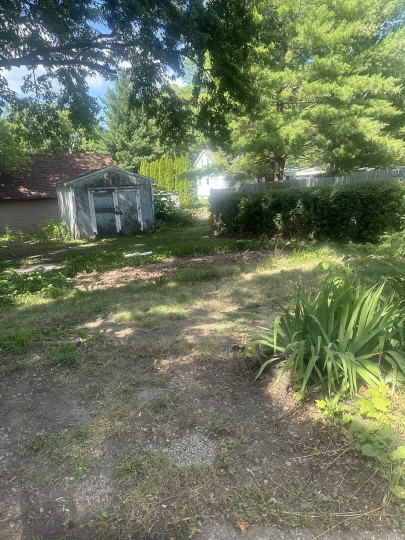 201 E North Street, Saybrook, IL 61770