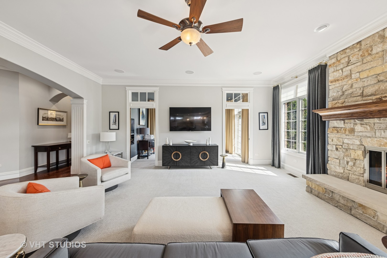 1227 Arnold Court, Downers Grove, IL 60516