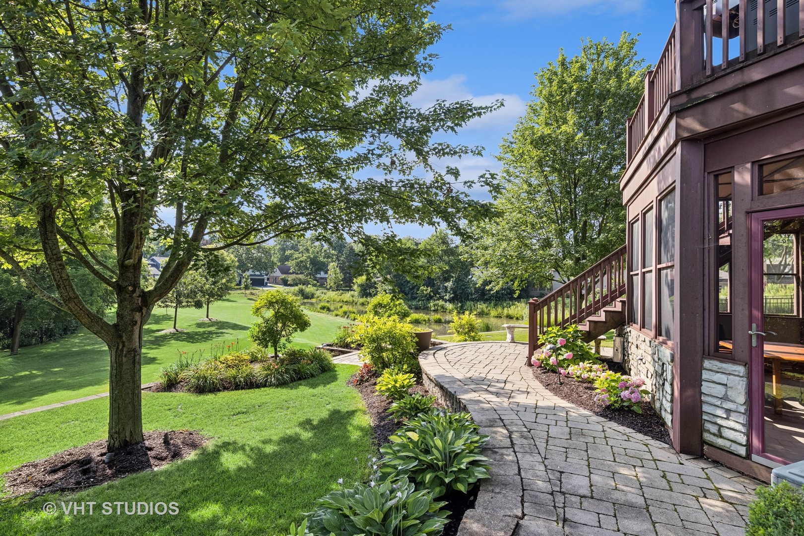 1227 Arnold Court, Downers Grove, IL 60516