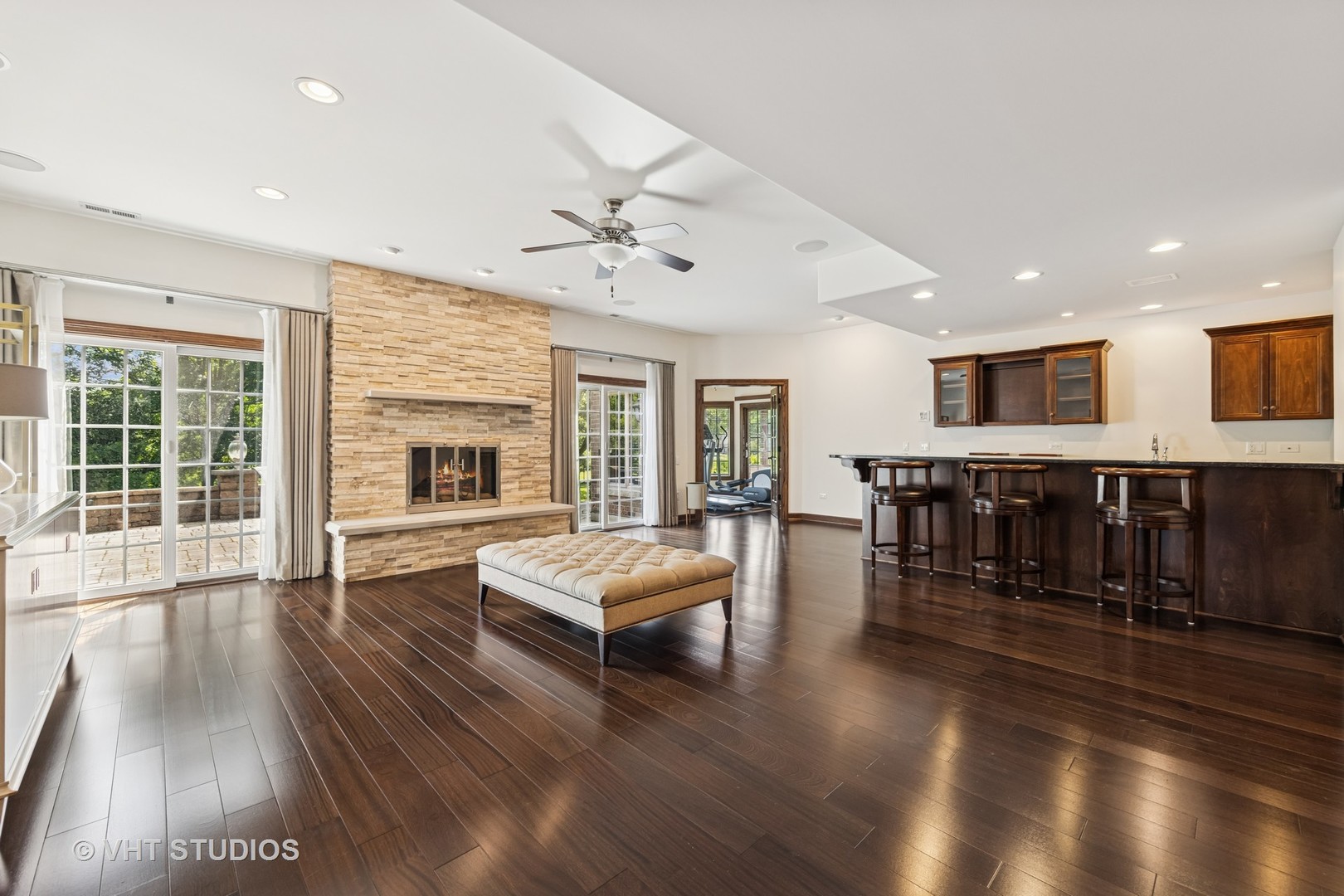 1227 Arnold Court, Downers Grove, IL 60516