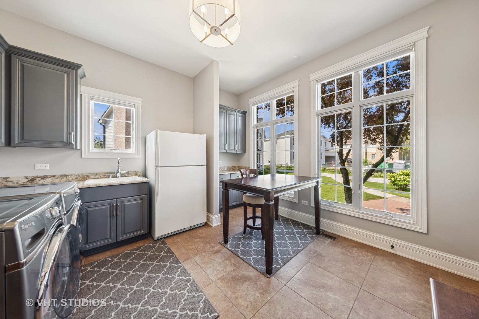 1227 Arnold Court, Downers Grove, IL 60516