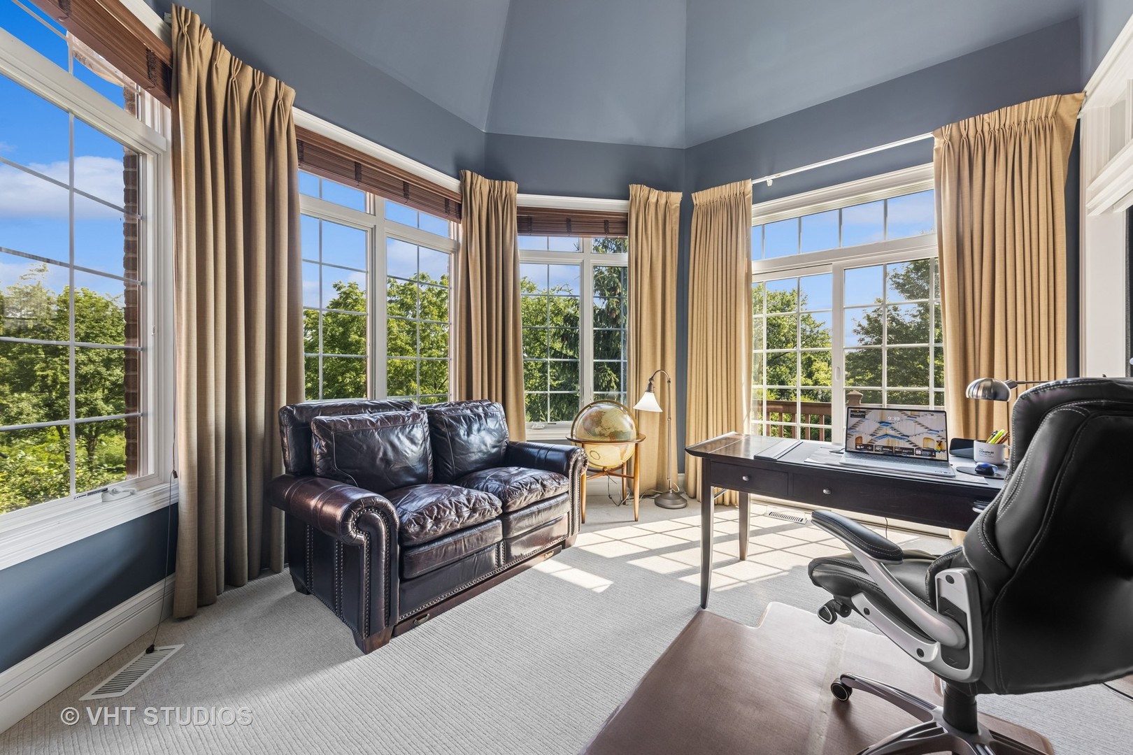 1227 Arnold Court, Downers Grove, IL 60516