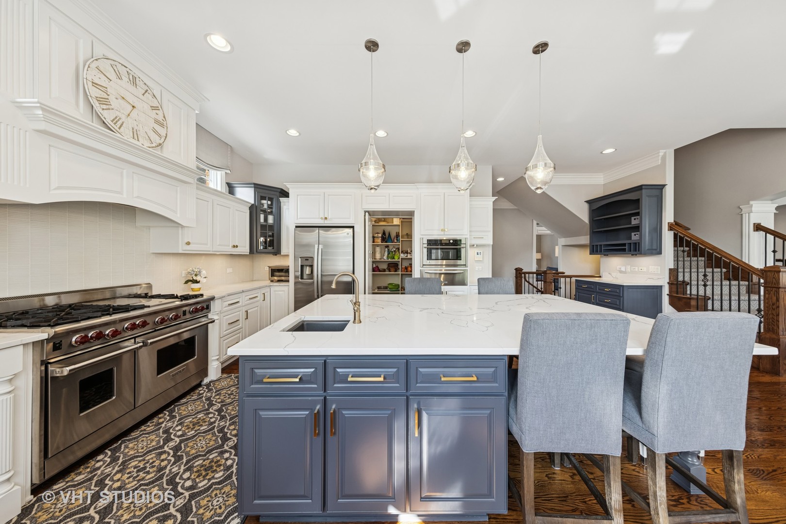 1227 Arnold Court, Downers Grove, IL 60516