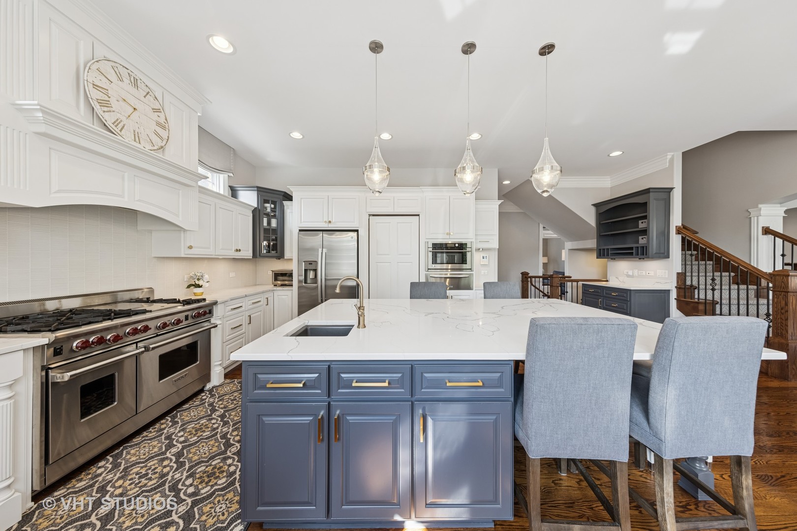 1227 Arnold Court, Downers Grove, IL 60516