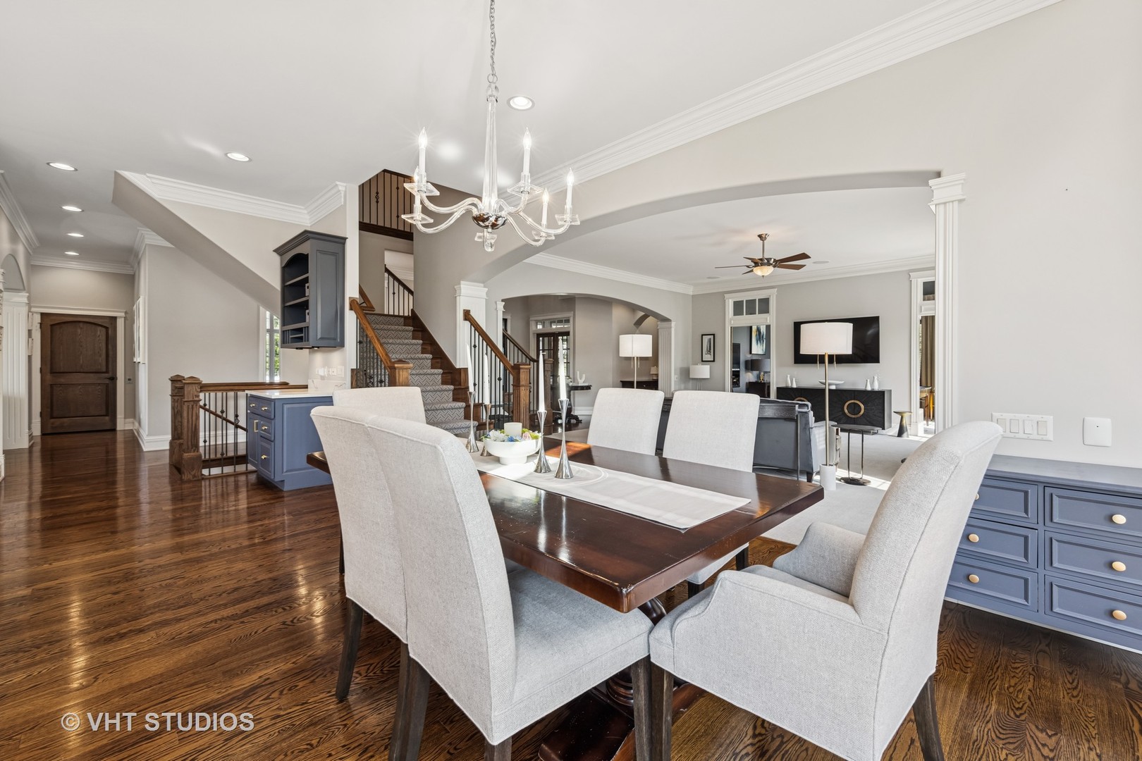 1227 Arnold Court, Downers Grove, IL 60516