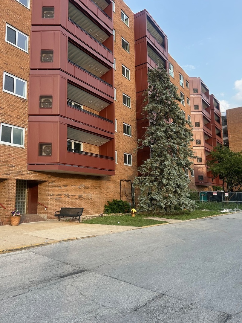 200 PARK Avenue #634, Calumet City, IL 60409