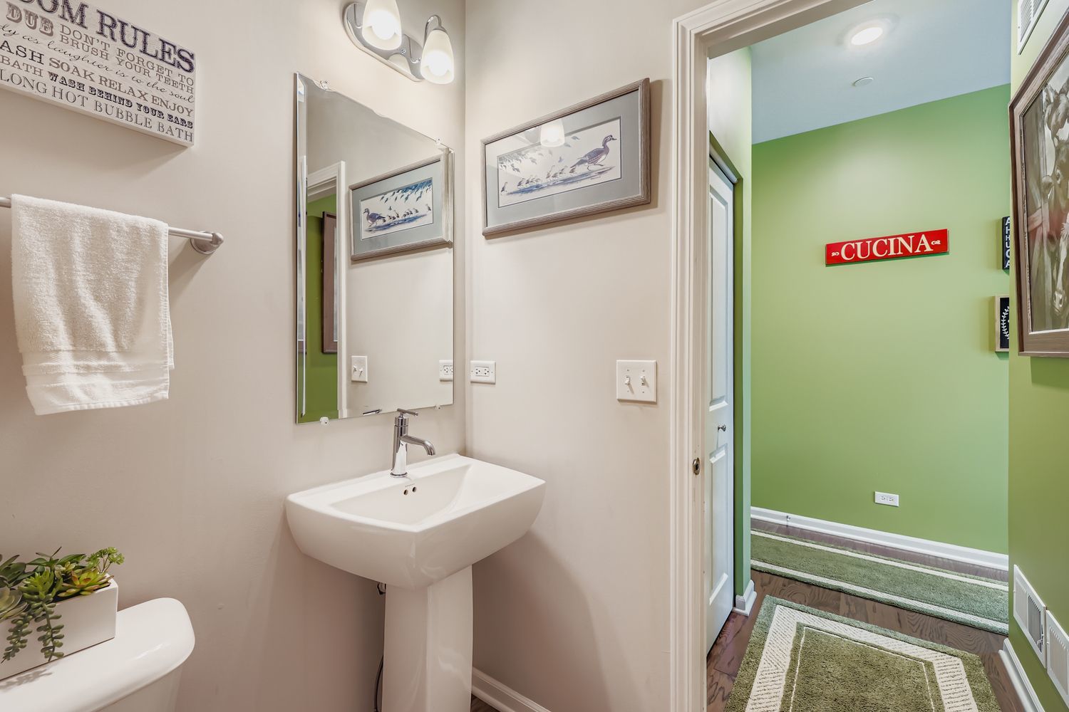 3222 N Heritage Lane, Arlington Heights, IL 60004