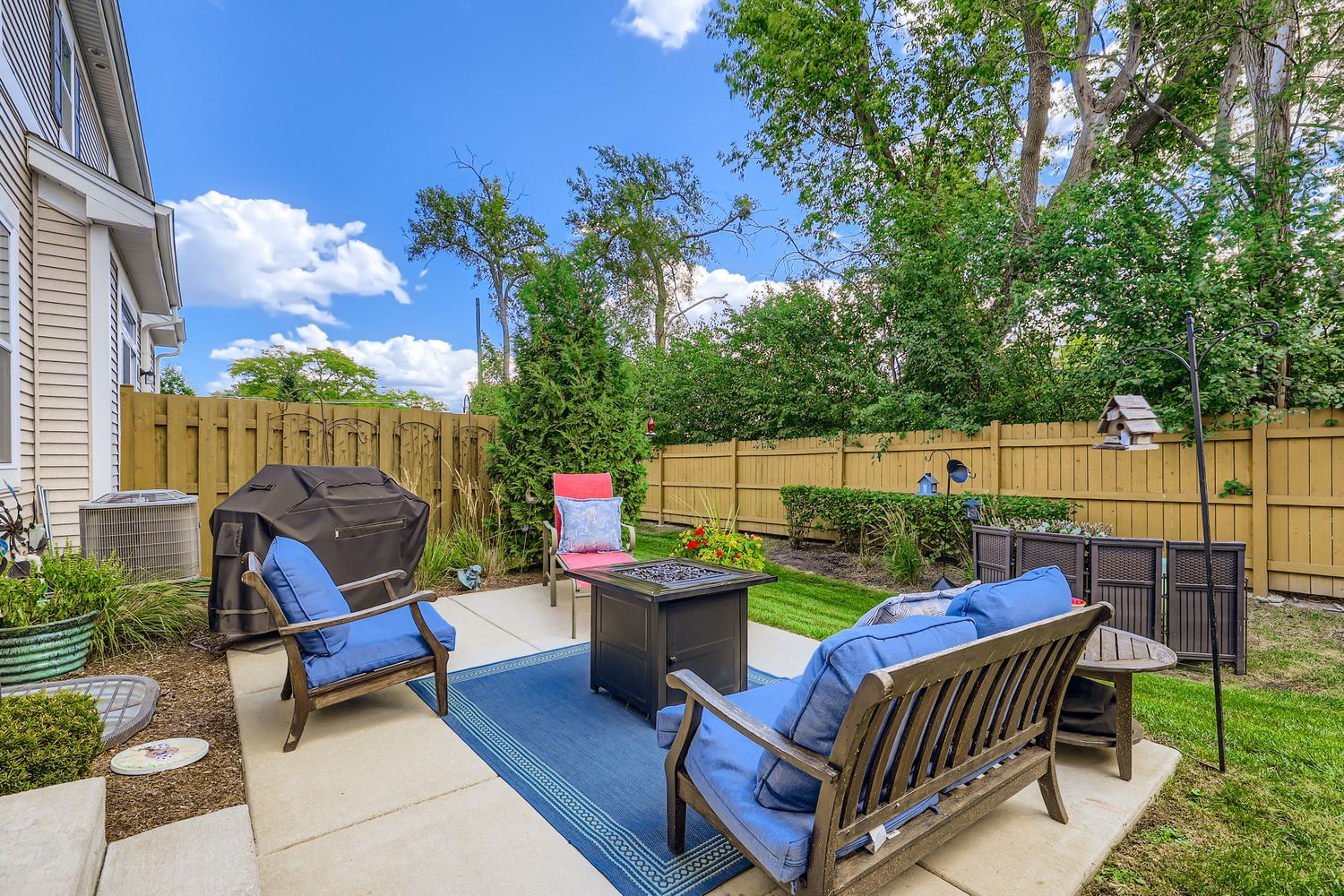 3222 N Heritage Lane, Arlington Heights, IL 60004