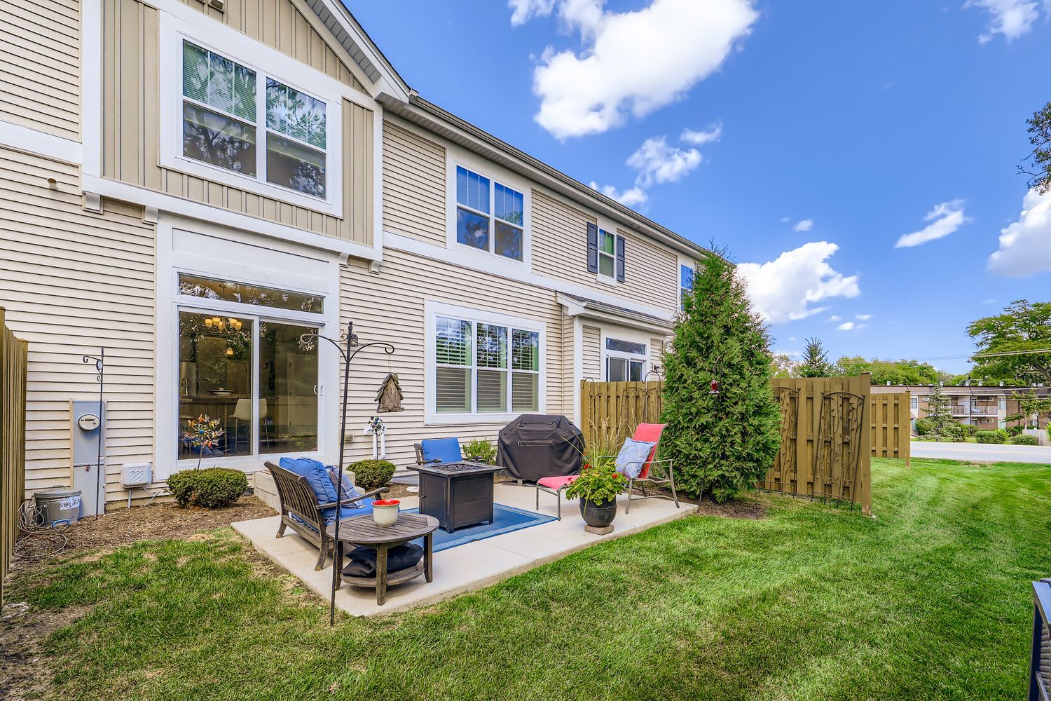 3222 N Heritage Lane, Arlington Heights, IL 60004