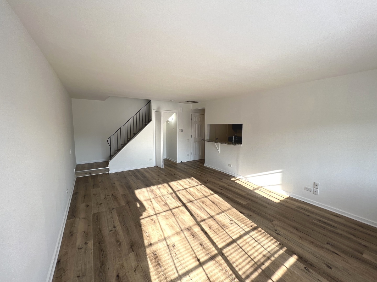 305 Gregory Street #305, Aurora, IL 60504