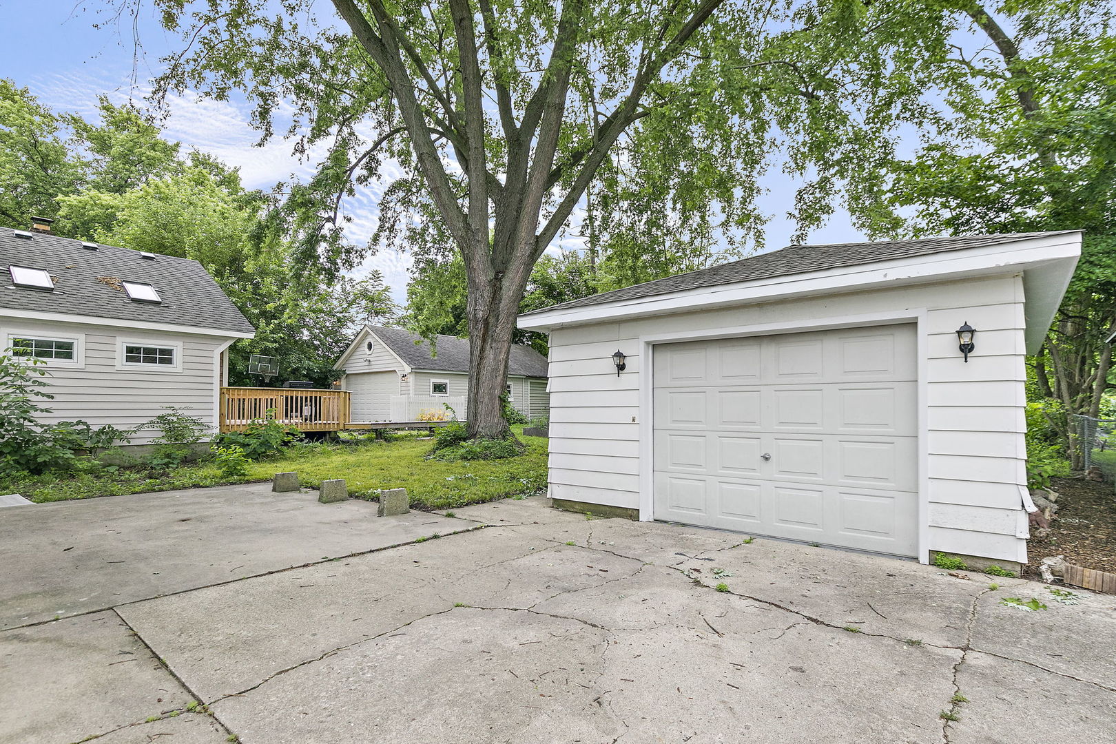 845 N 10th Street, DeKalb, IL 60115