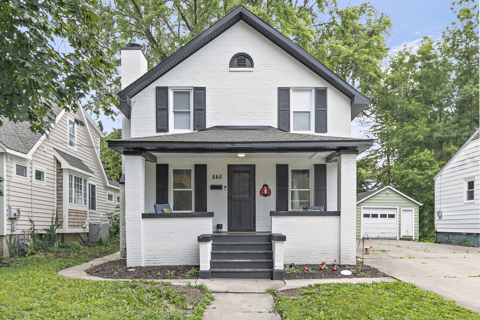 845 N 10th Street, DeKalb, IL 60115