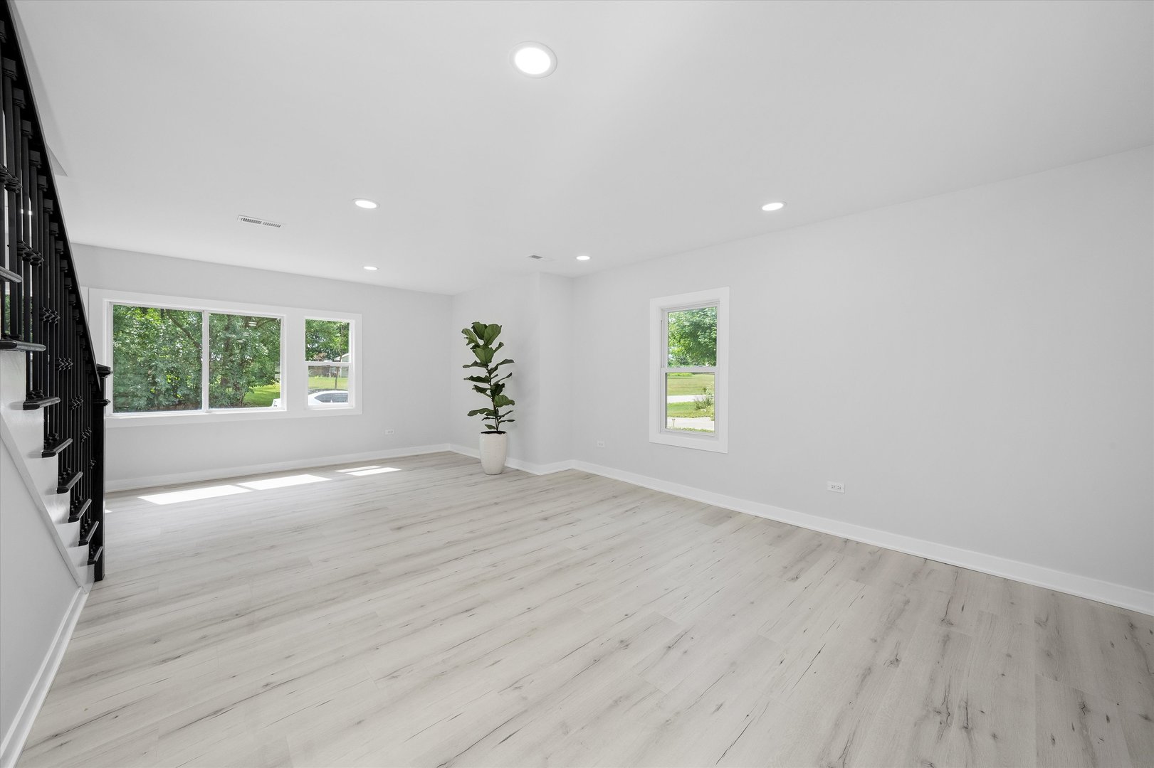309 SE Circle Drive, Joliet, IL 60433