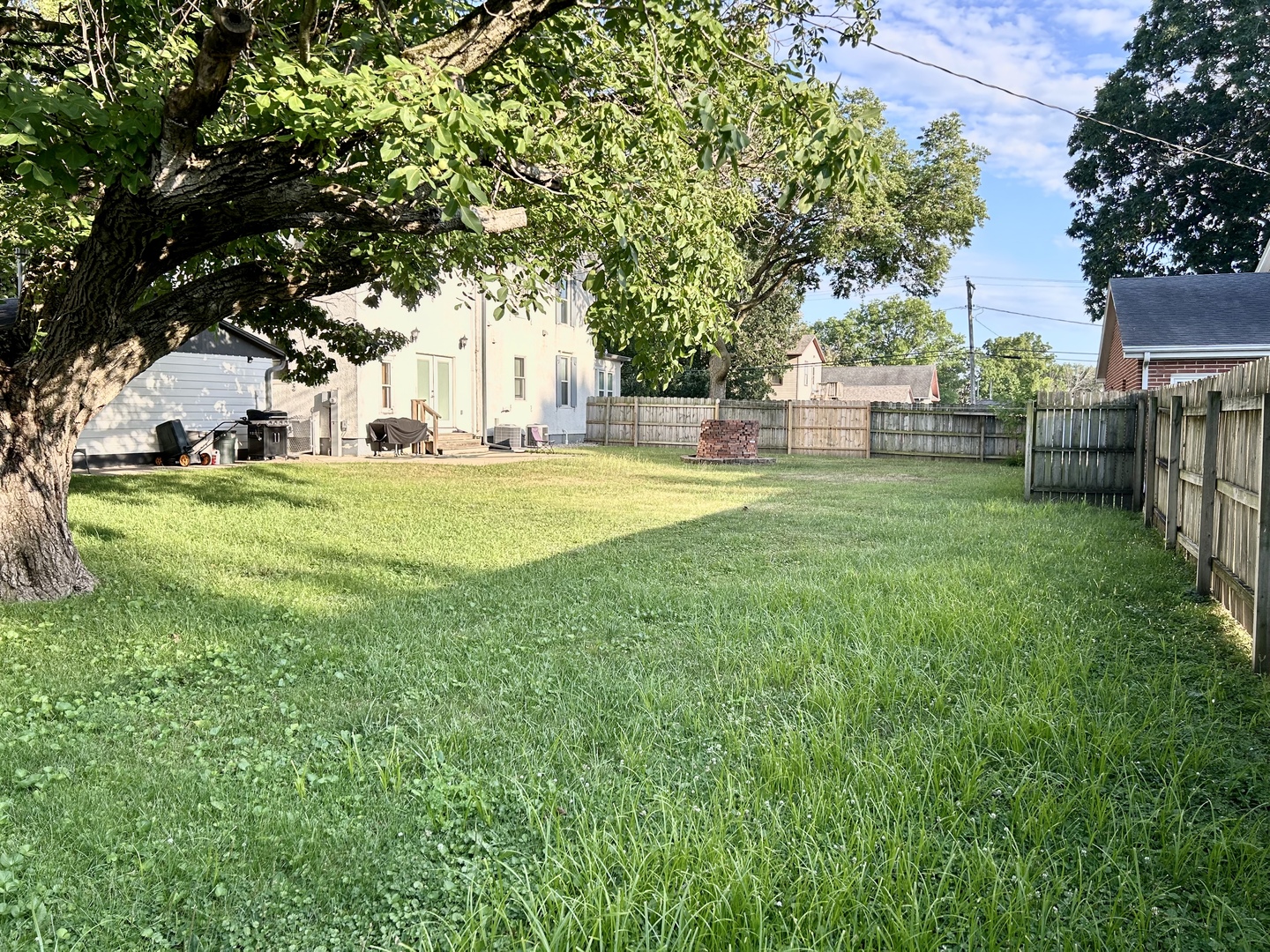 2603 3rd Street, Peru, IL 61354