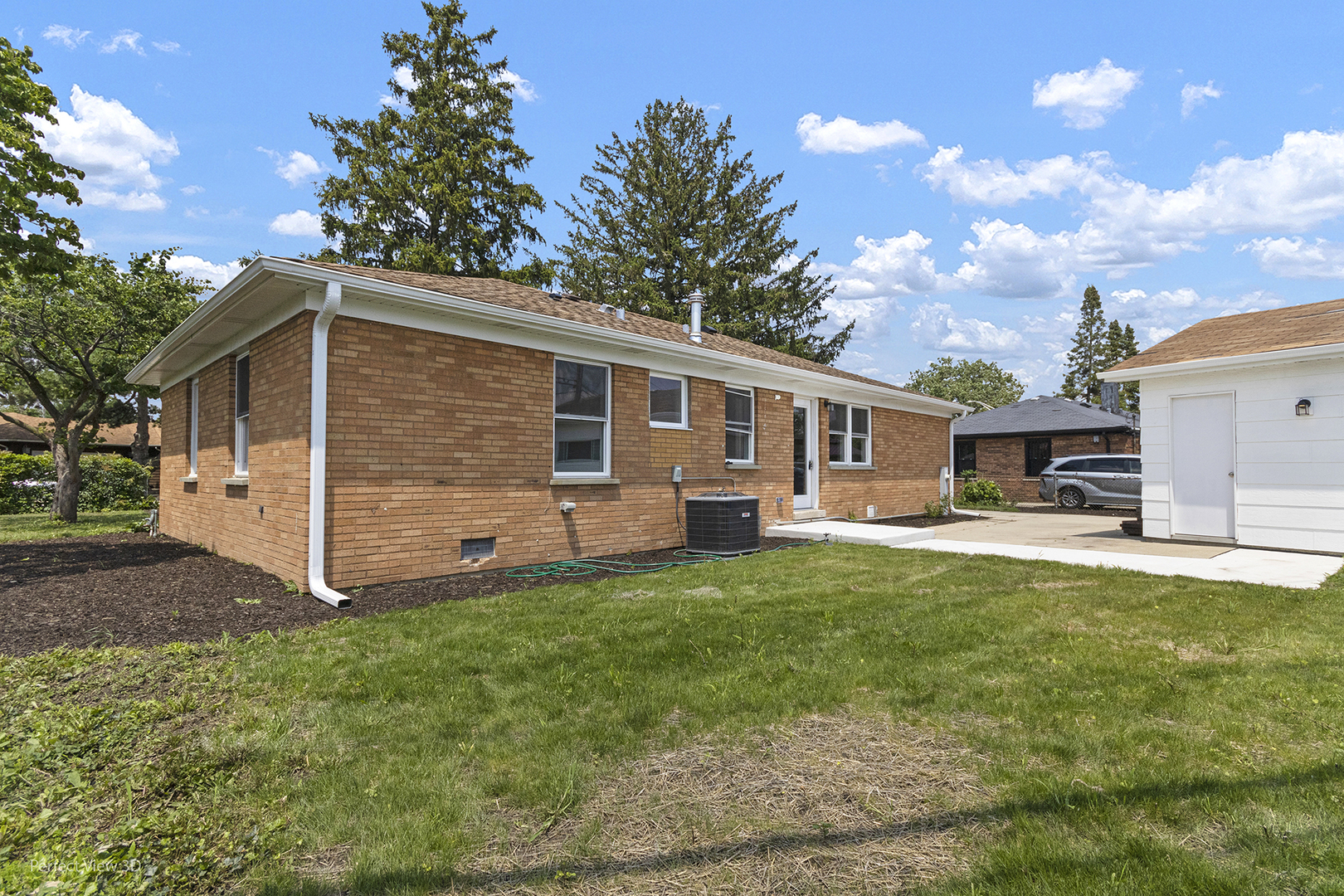 8331 W Gunnison Street, Norridge, IL 60706