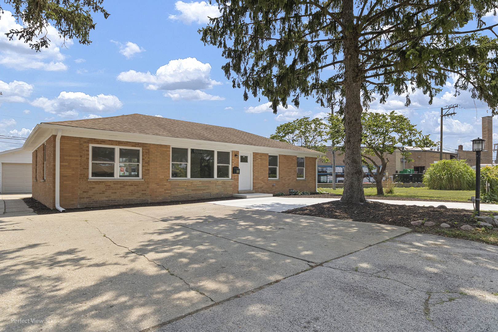 8331 W Gunnison Street, Norridge, IL 60706