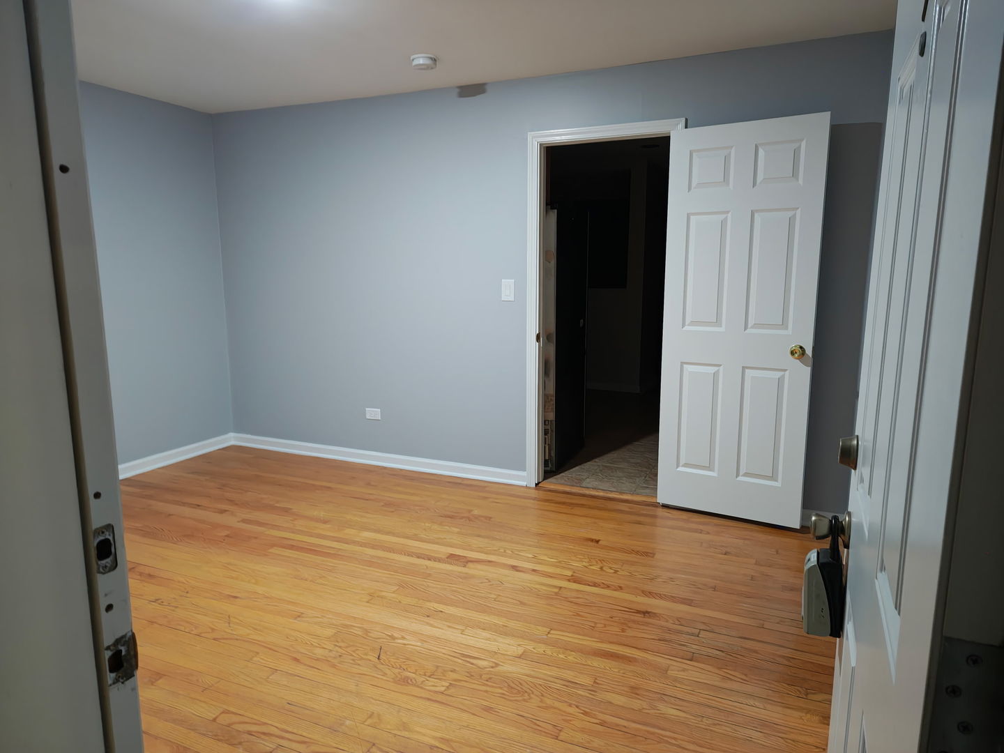 1107 HOLIDAY Lane #5, Des Plaines, IL 60016