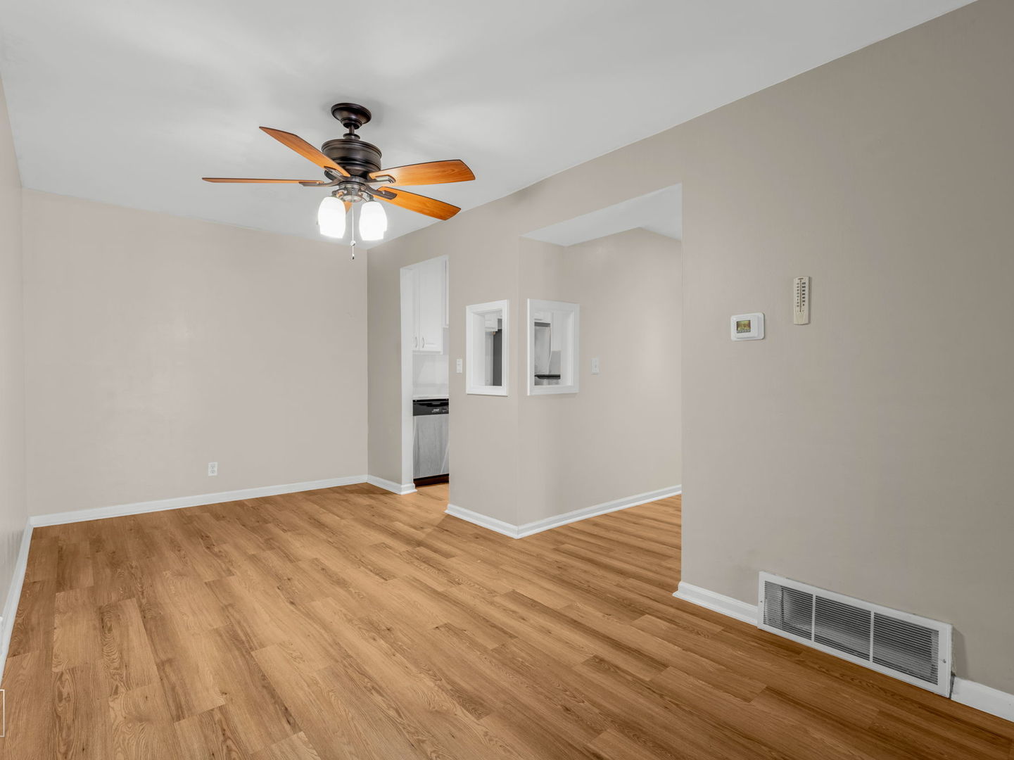 1850 Tall Oaks Drive #2206, Aurora, IL 60505