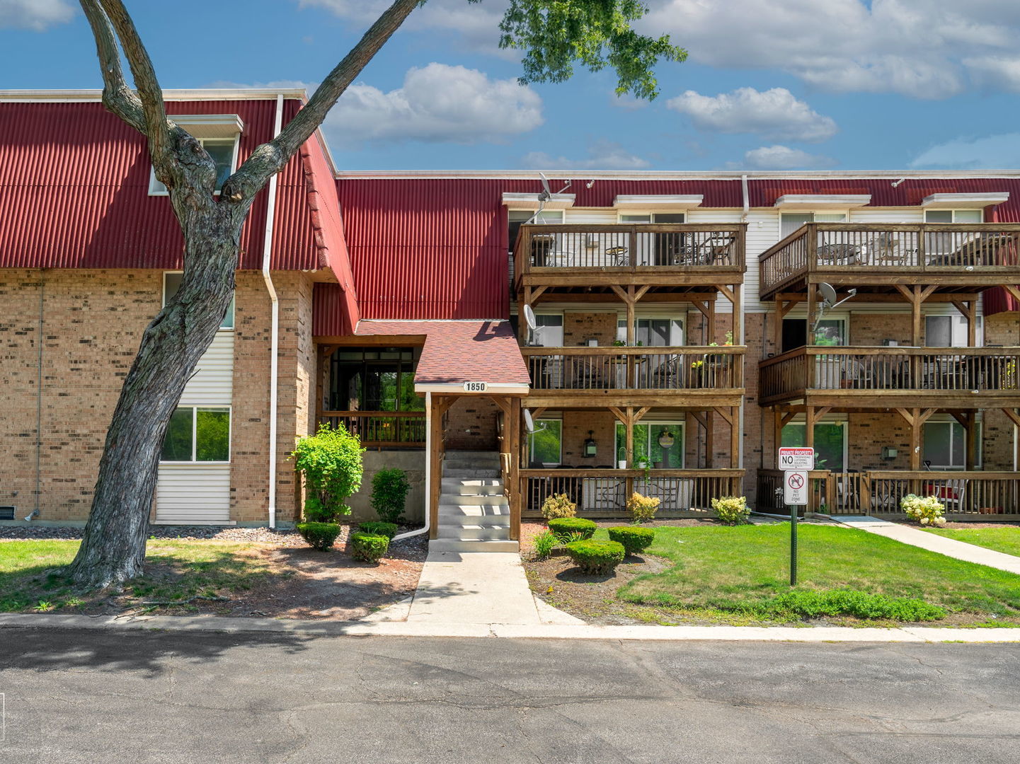 1850 Tall Oaks Drive #2206, Aurora, IL 60505