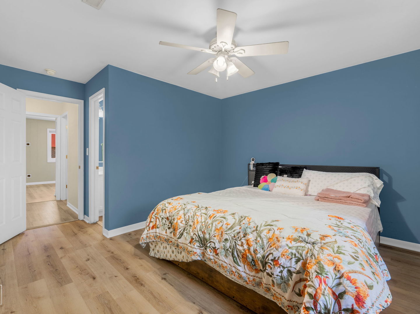 1850 Tall Oaks Drive #2206, Aurora, IL 60505