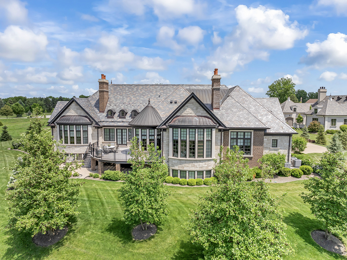 23 Enclave Court, South Barrington, IL 60010
