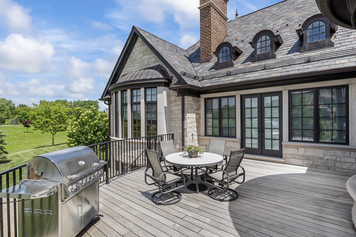 23 Enclave Court, South Barrington, IL 60010
